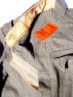 Bluse Feldgraue Jacke Muster 1915 - Innenausstattung Kragen und Knopfleiste Bluse Feldgraue Jacke Muster 1915 - Innenausstattung Kragen und Knopfleiste